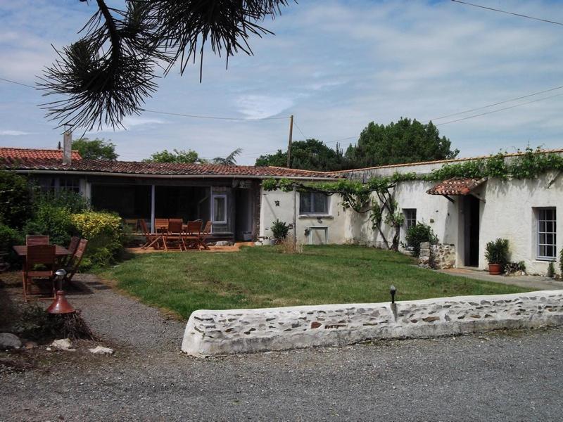 Saint-Mathurin  Le Puy Babin Chambres Familiales A La Ferme المظهر الخارجي الصورة